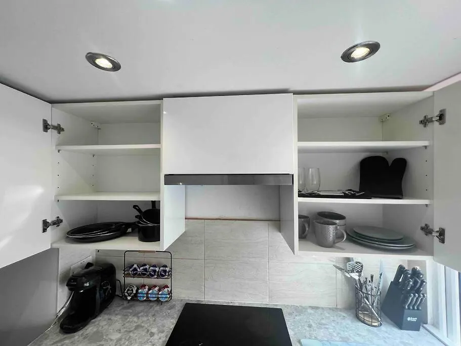 Morden Studio Room Northolt  0*, Northolt (Greater London) United Kingdom